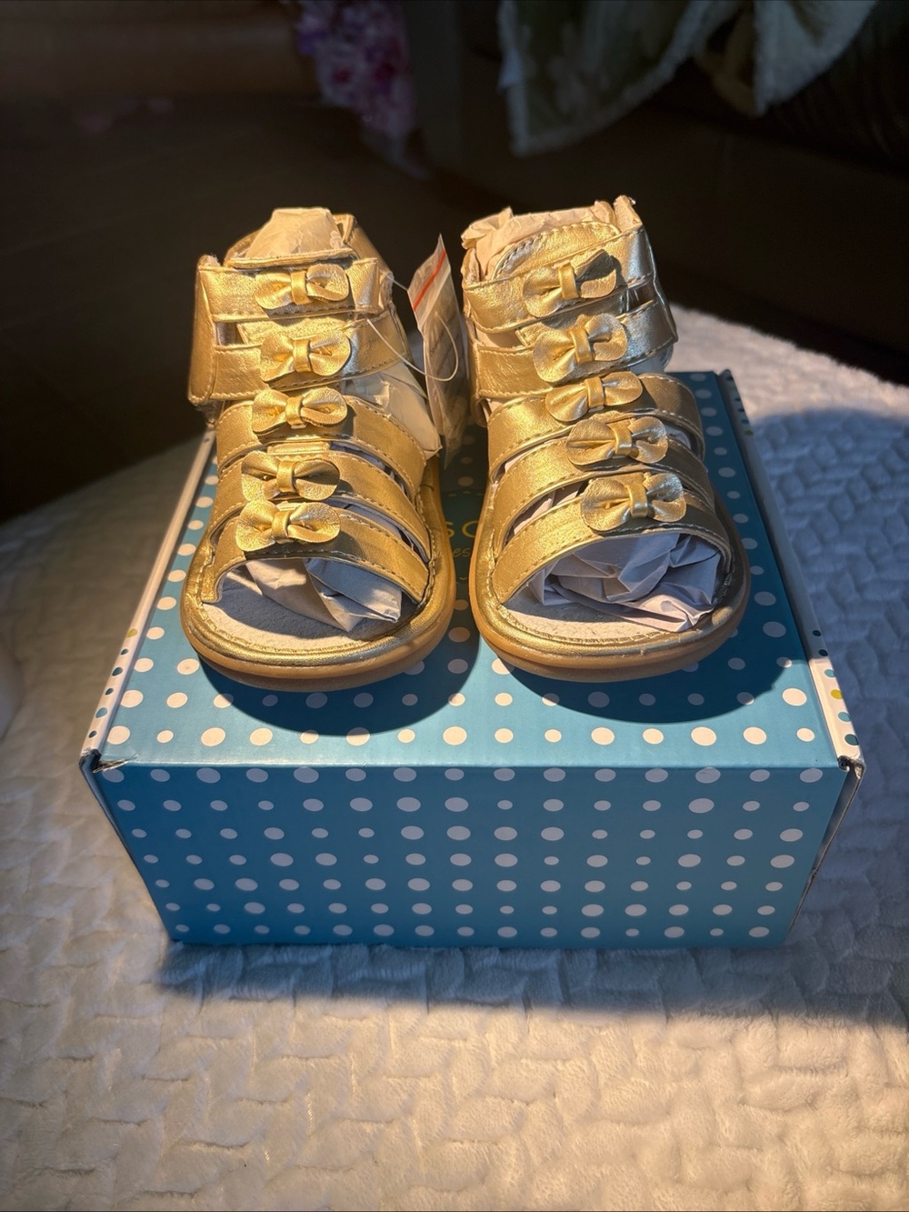 Wee Squeak Girls Metallic Gold Bow-Strap Gladiator Sandals size 9